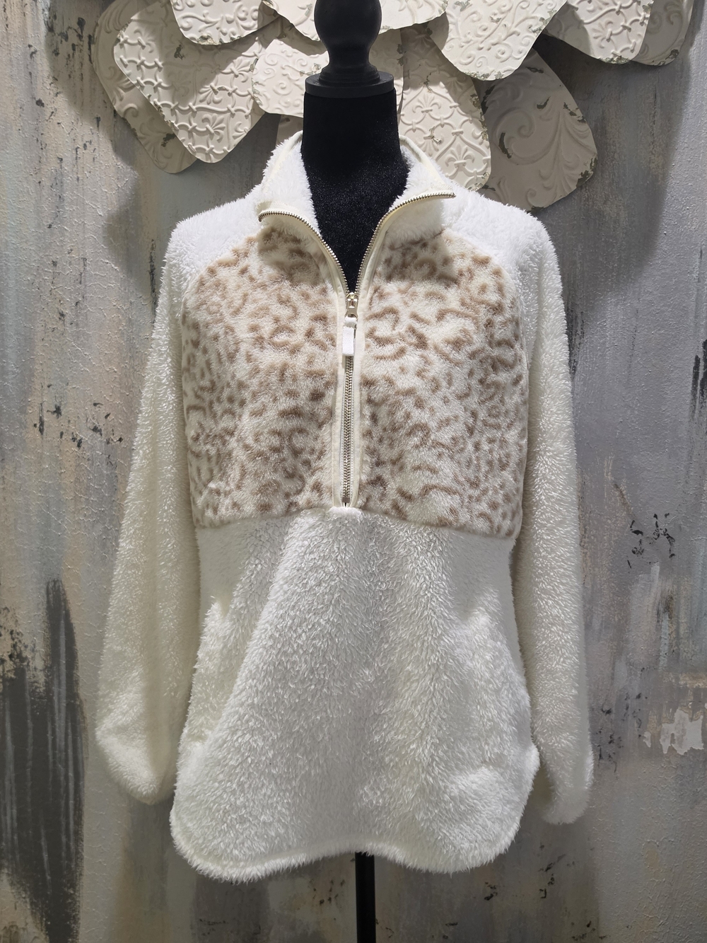 Maurices Cream Sherpa Half-Zip Pullover with Leopard Yoke Size Medium